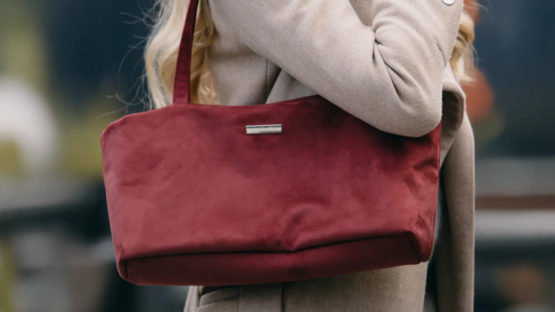 Bordowa torebka MINI TOTE z nubuku tapicerskiego